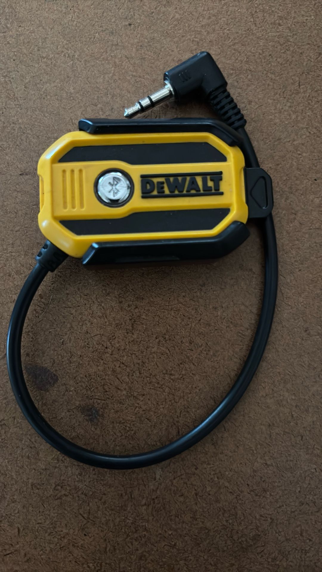 DEWALT BLUETOOTH RADIO ADAPTER
