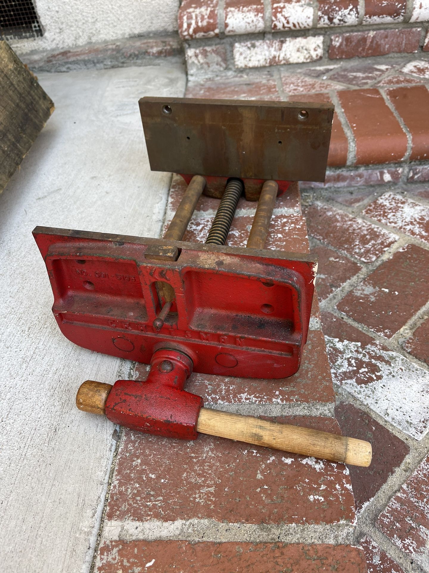 Craftsman (contact info removed) Woodworking Vise 10" Quick Release Under Bench Mount Great Working Cond