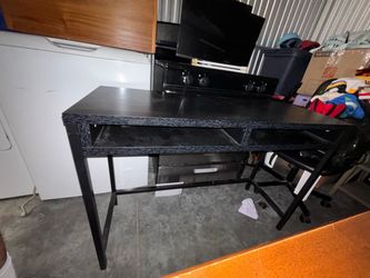 Computer desk