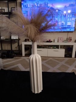 22" Ceramic Vase With Fox Pampas Grass