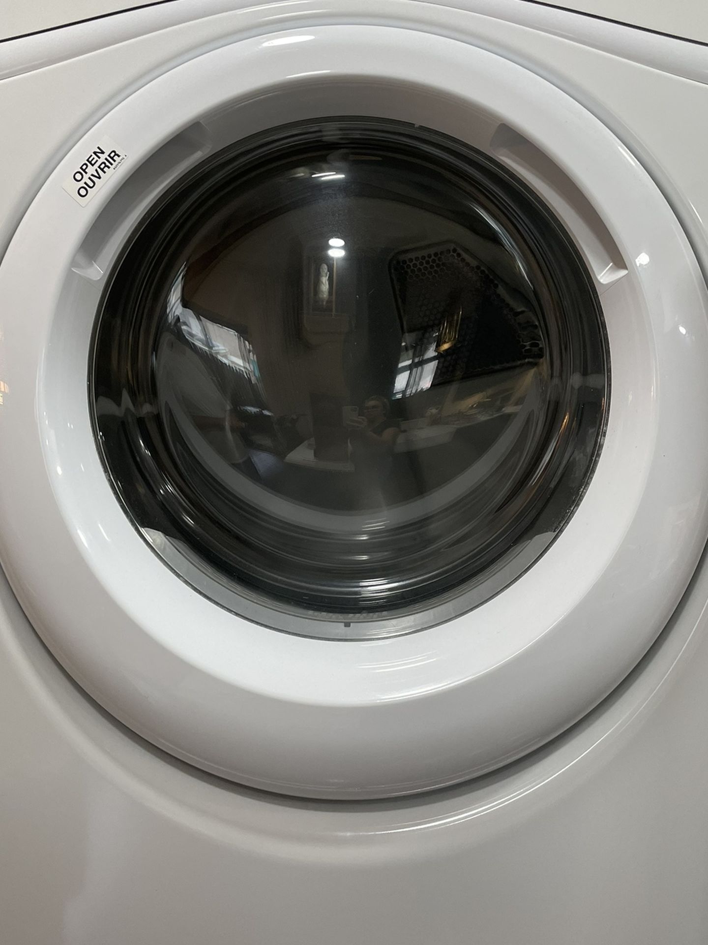 Whirlpool Duet WED70HEBW0 27" White Front-Load Electric Dryer Stackable, Works