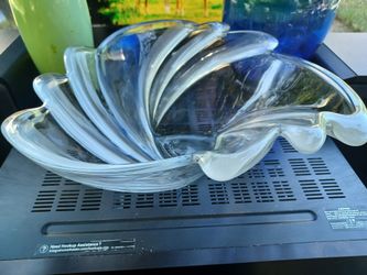 DECORATIVE GLASS CENTERPIECE BOWL $40 FINAL PRICE READ DESCRIPTION
