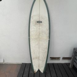 Twin Fin Midlength Surfboard 