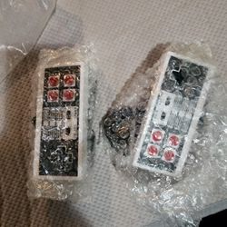 To Brand New Vintage Nintendo NES Controllers And They Work