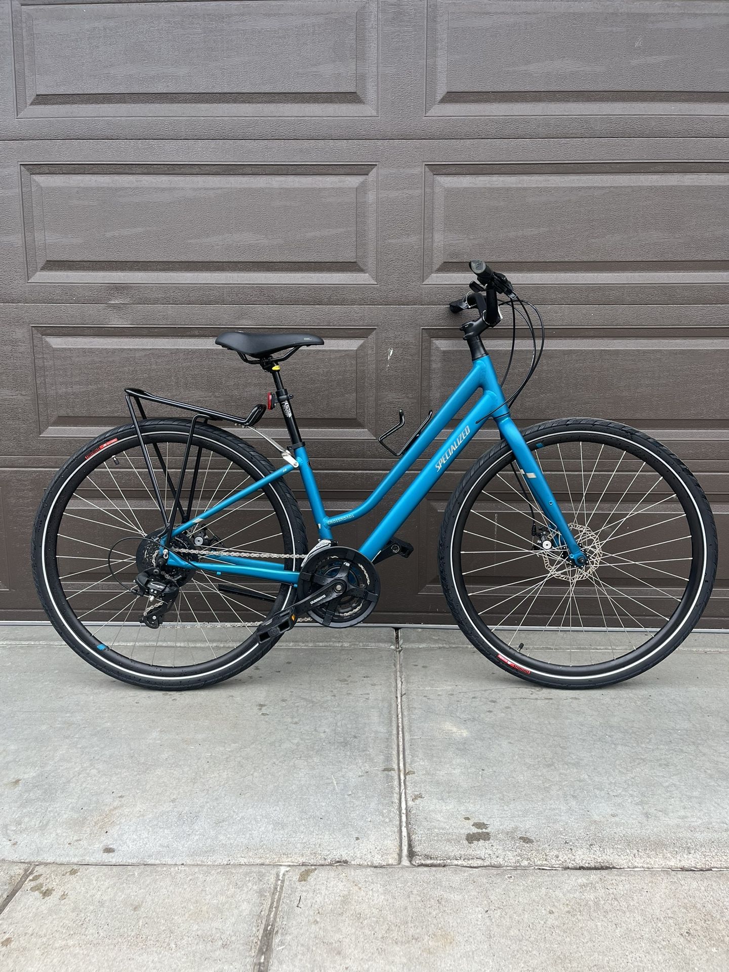 Brand New Crossroads 2.0 Hybrid Bike