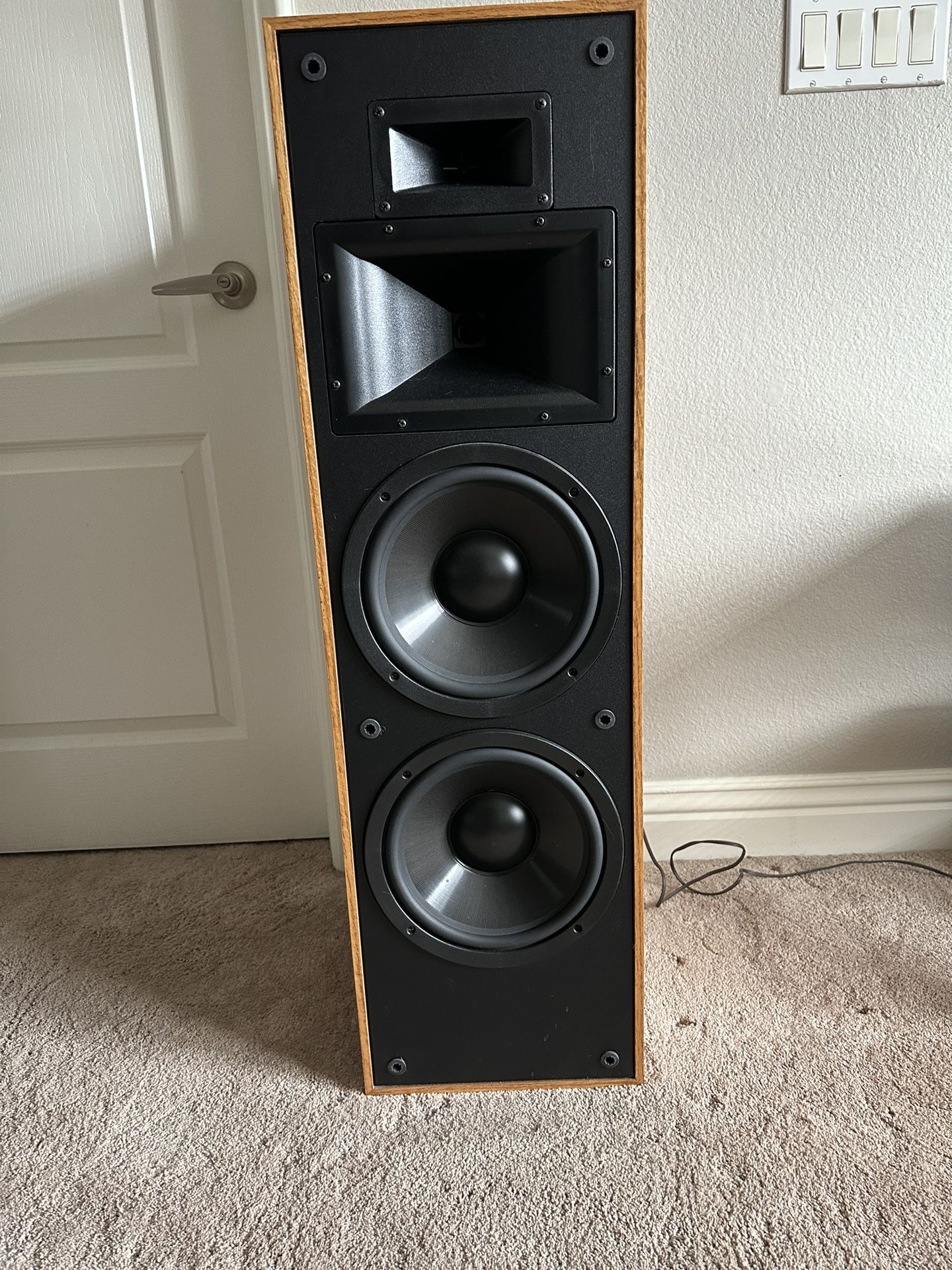 Klipsch KLF20 Speakers