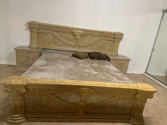 California King bed set