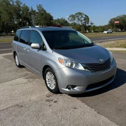 2013 Toyota Sienna