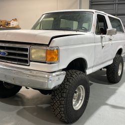 1990 Ford Bronco