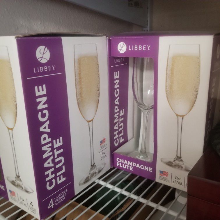 CHAMPAGNE FLUTES 20.  made In America 