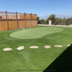 Golf Putting Green 