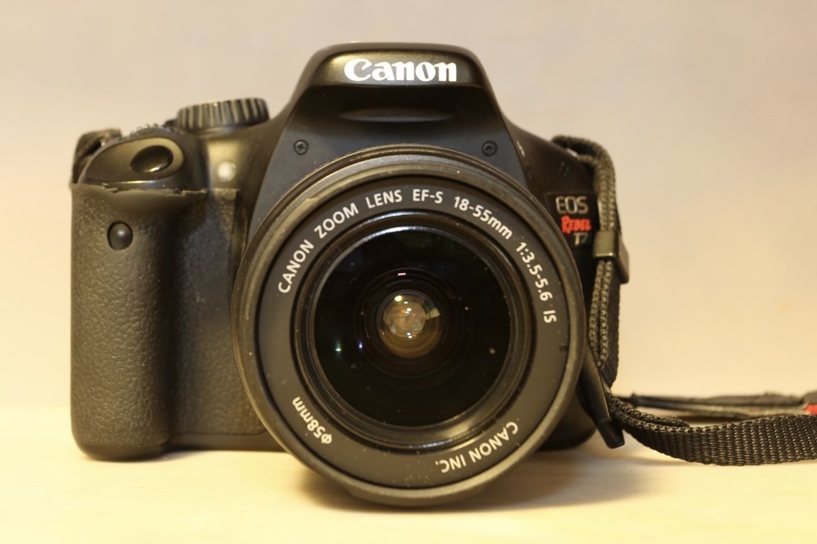 Canon T2i Digital Camera