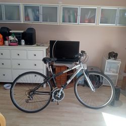 $35 Older 7-Speed Bike Kamura Trekker with Thin Key Lock