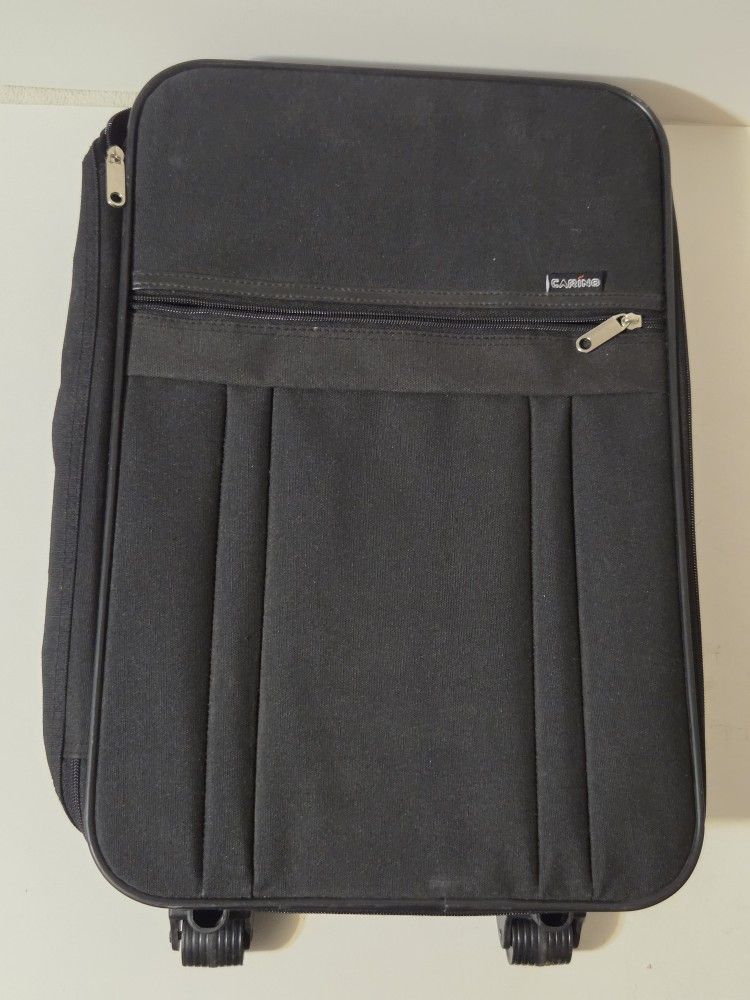 CARINO Nylon Zippered Bag On Wheels W/pull Up Handle
