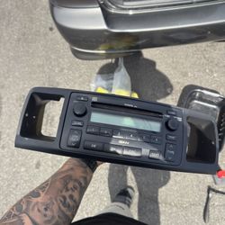 Toyota Corola OEM Radio 2008