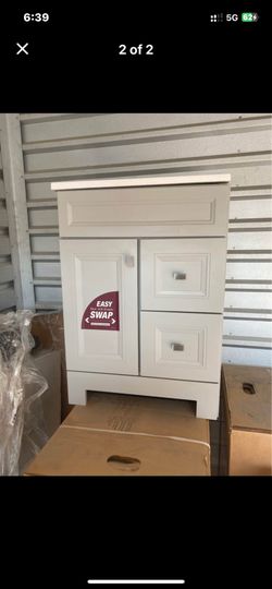 Sedgewood 24.5 in Bath Vanity in Dove Gray With Top