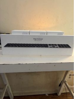 APPLE MAGIC KEYBOARD