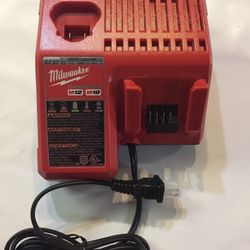 Milwaukee Genuine M18 M12 volt Lithium Charger 48-59-1812  BRAND NEW