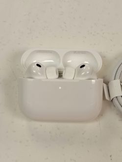 Apple Airpods pro 3rd gen (open box) like new - On special cash deal $159 🤩