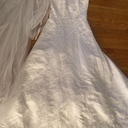David's Bridal Wedding Dress size 10