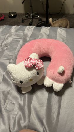 Hello Kitty headrest