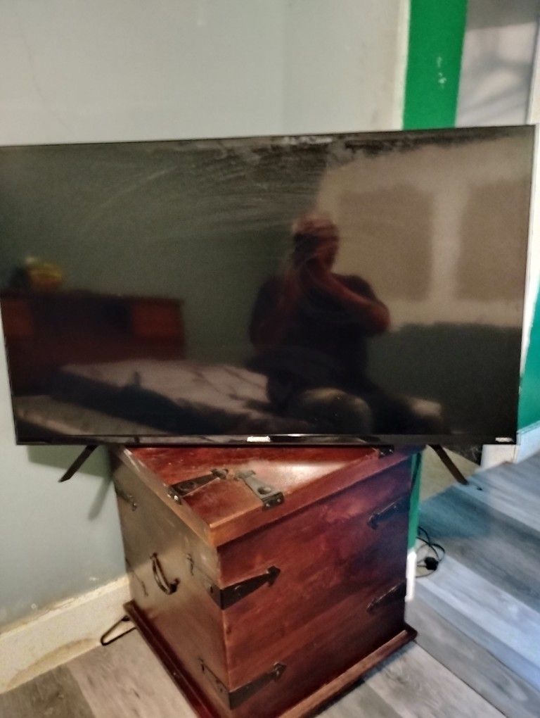 Brand New LCD Smart TV.