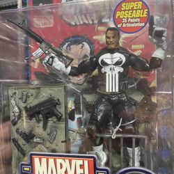 ToyBiz 2003 Marvel Legends Series IV 4 PUNISHER Figure w