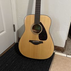 Yamaha Accoustic Guitar 