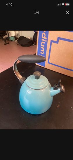 LOW PRICE MOVING- LE CRUEST TEA KETTLE