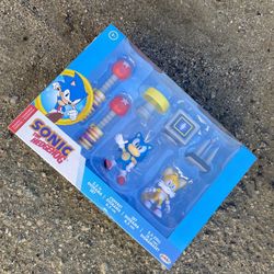 Sonic Bundle “ Sonic The Hedgehog Action Figures “ 