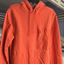 NEW Medium Orange Hoodie SALE $20 🍀