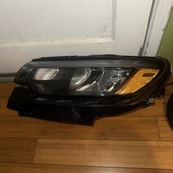2025 Left Jeep Compass Headlight. Triple Led