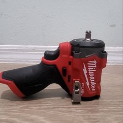 MILWAUKEE 2562-20 M12 FUEL 12V LITHIUM-ION BRUSHLESS CORDLESS STUBBY 3/8" IMPACT WRENCH  (TOOL ONLY)
