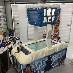 ICE AGE Ice Breaker Redemption Arcade Game 