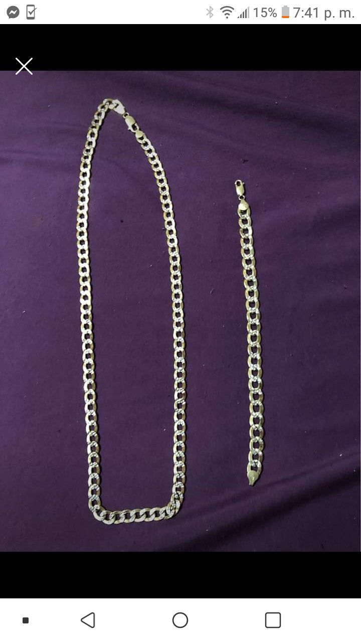 Cadena y esclava 10k oro 42 gramos por solo $1300 o acepto cambios