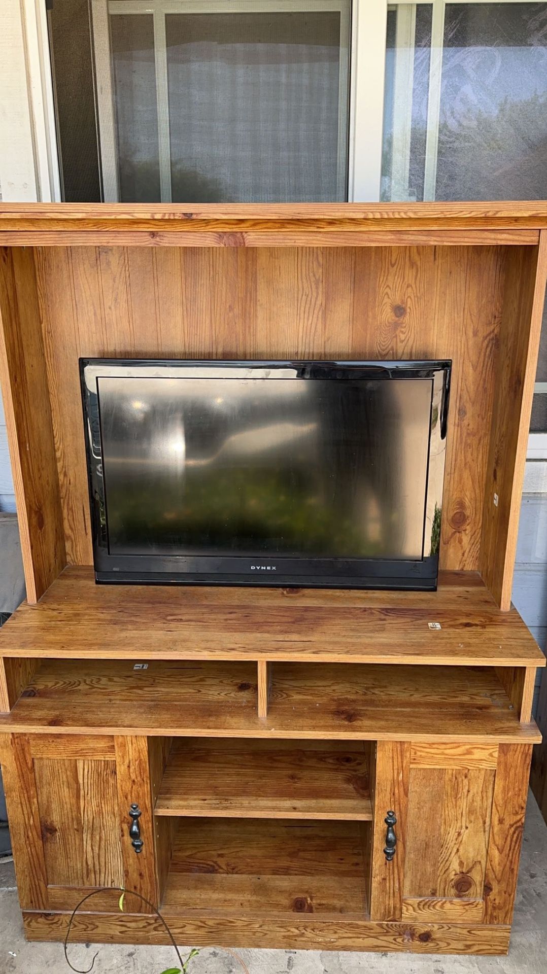 32” Dynex TV’s With Entertainment Stand 