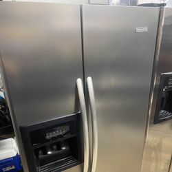 Refrigerator Kitchen Aid 