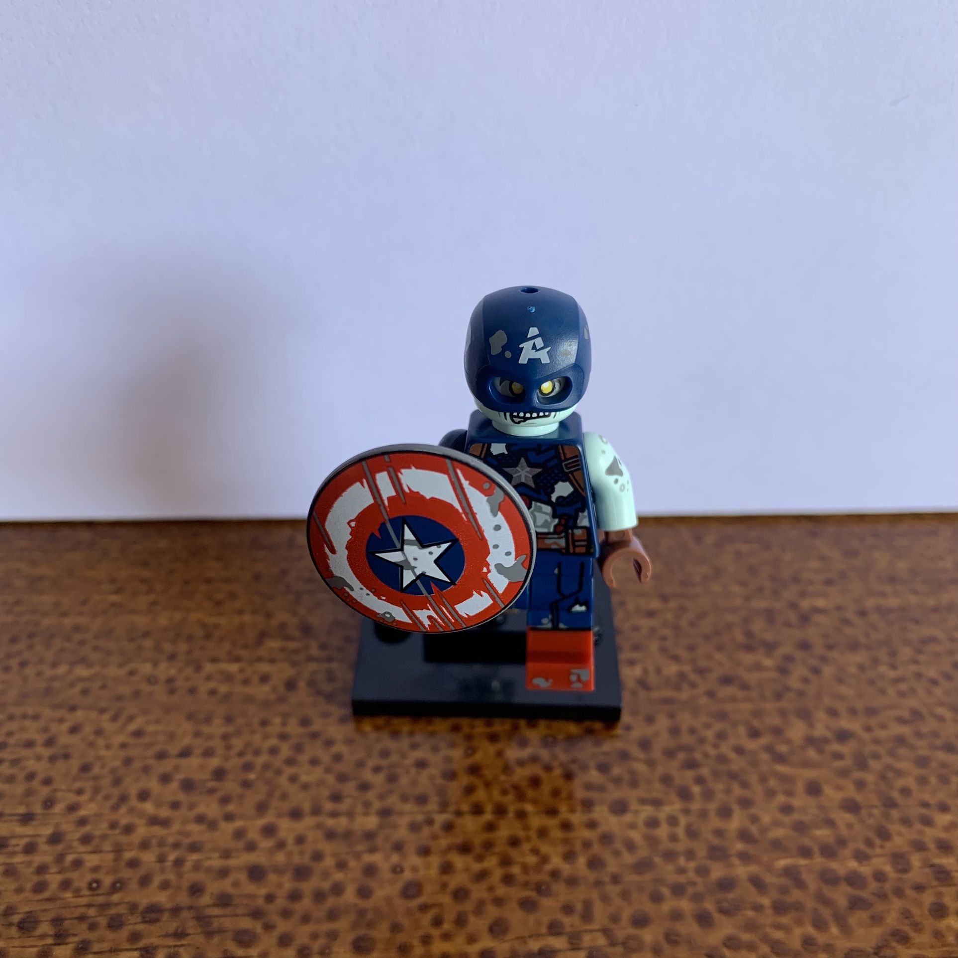LEGO 2021 Marvel Studios Minifigures - Zombie Captain America (Steve Rogers)