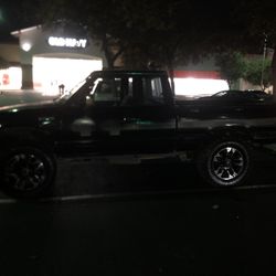 1984 Nissan Pickup