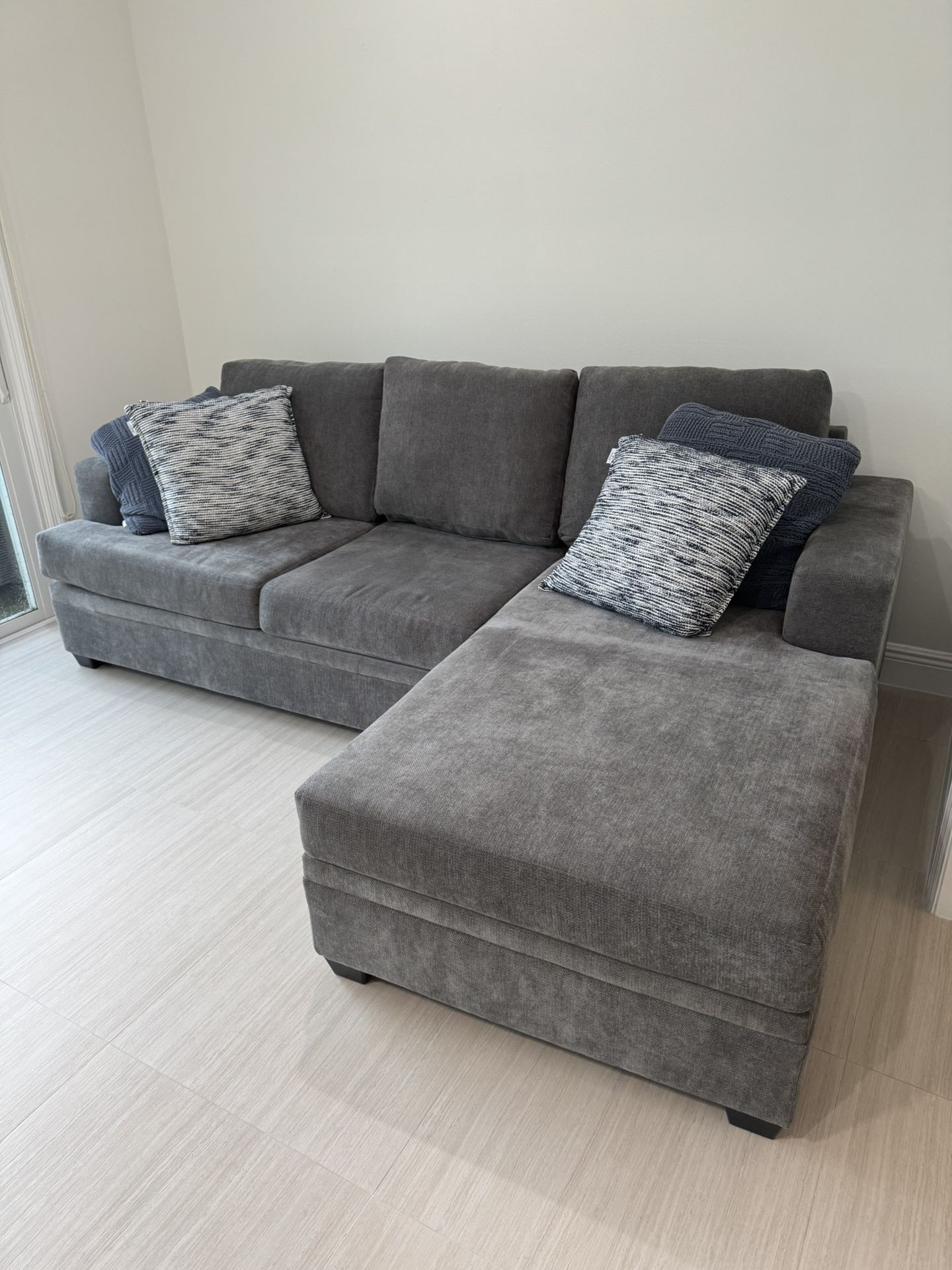 Bonaterra Charcoal Sofa With Chaise