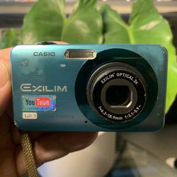 Casio Exilim EX-Z90 Digital Camera