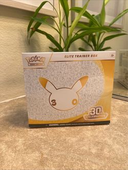 Pokémon 30th Celebration ETB