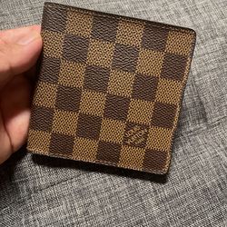 Louis Vuitton Mens Wallet