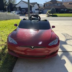 Red Kids Tesla 
