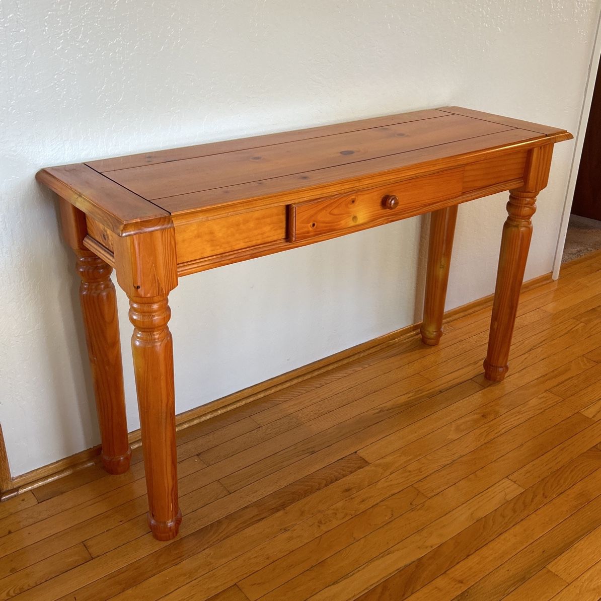 Buffet Couch Table