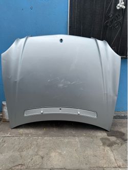 2006-2009 Mercedes E350 HOOD