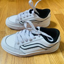 Vans Little Kids Hylane Shoe Size 1 US, Like New White Leather Sneakers w Black Accents 