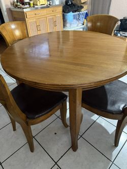 Comedor 4sillas Buenas Condiciones