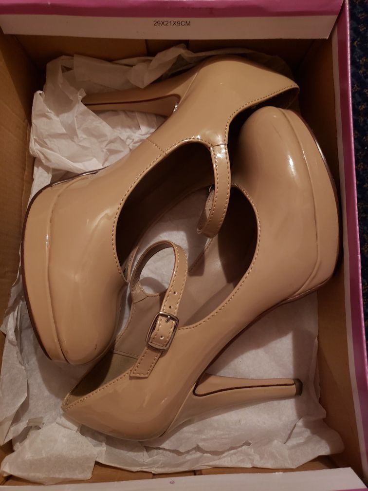 Dark beige heels