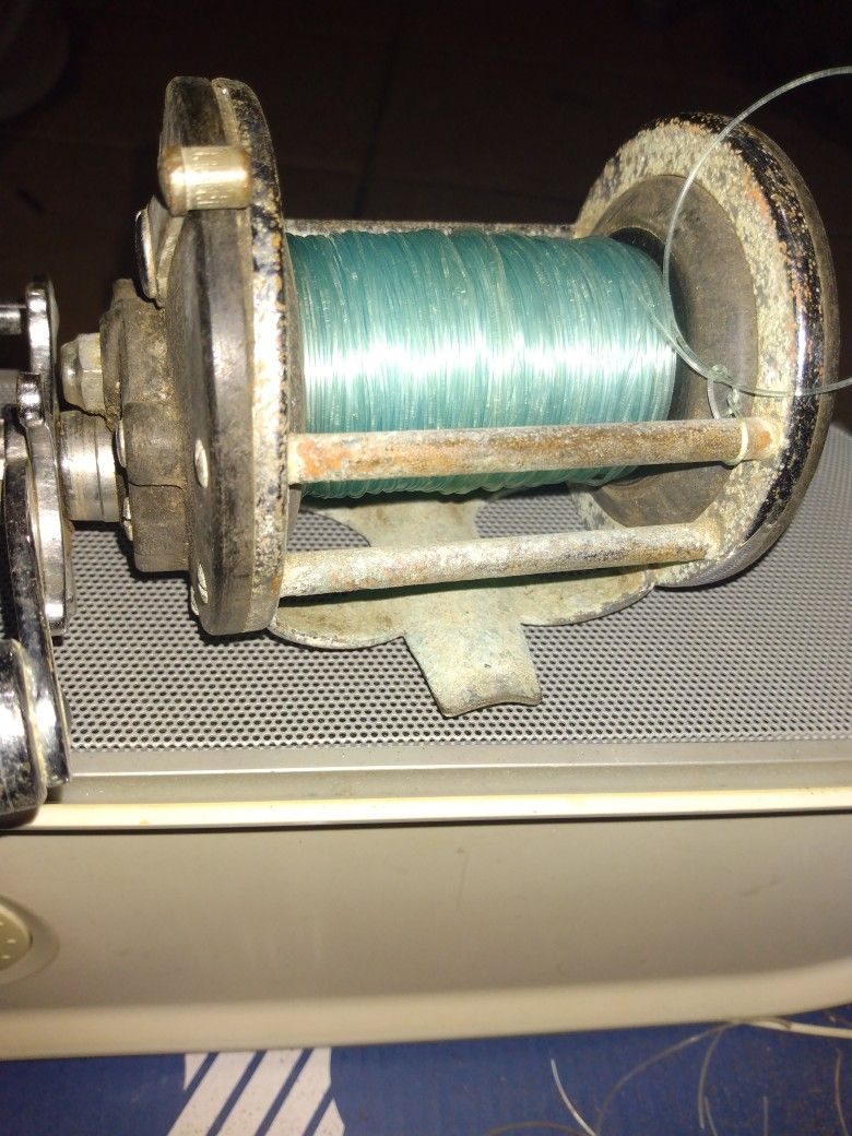 Vintage Fishing Reel